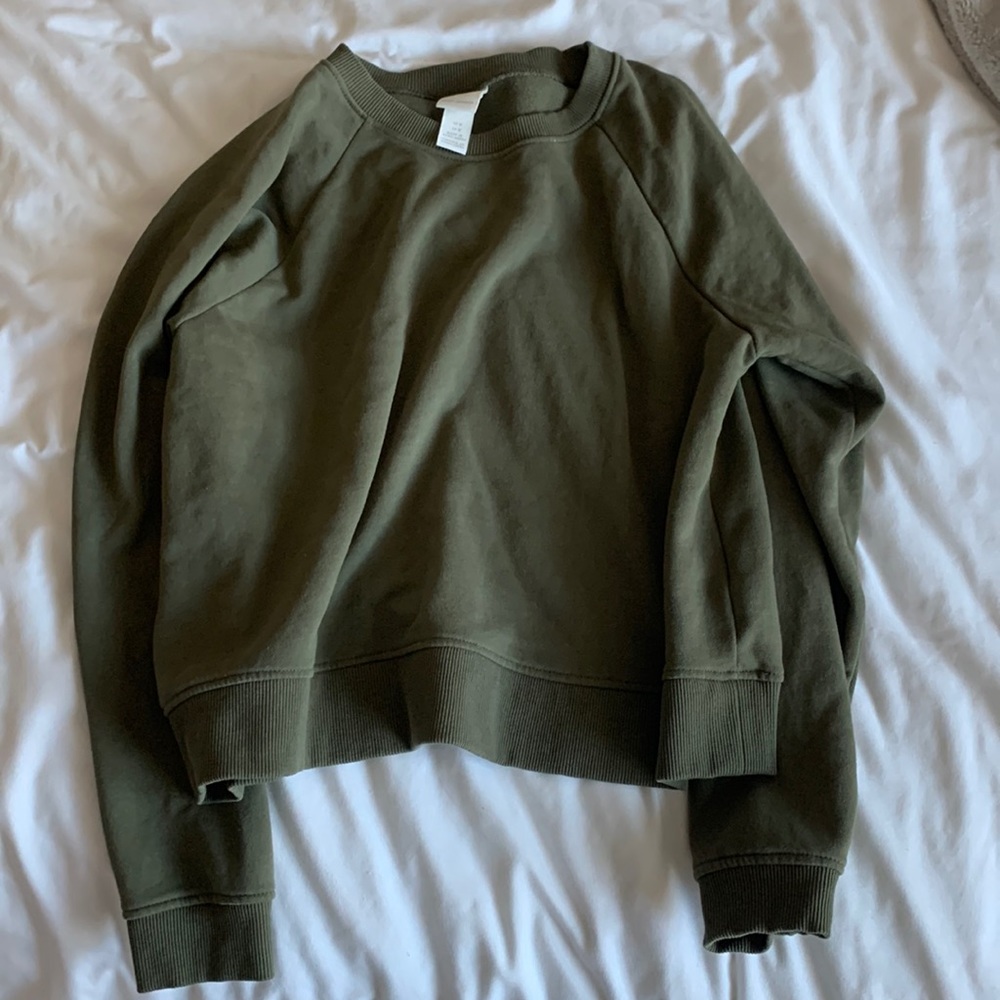 H and M medium sweatshirt